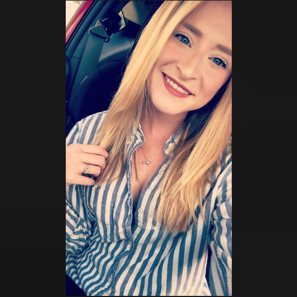 Meet your Posher, Jenna - Picture 2 of 2